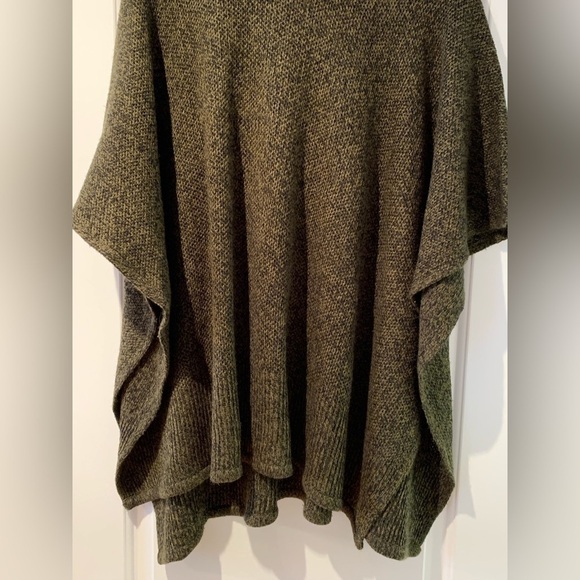 Roots Poncho Women Green Oversized Turtleneck Size O/S Comfy. - Picture 9 of 15
